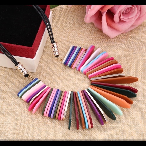 🎄 BOHO ACRYLIC RESIN SLATES CHOKER NECKLACE - Picture 5 of 6